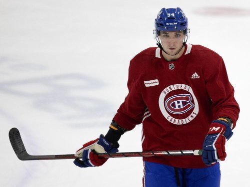 Montreal Canadiens sign Logan Mailloux to entry-level contract