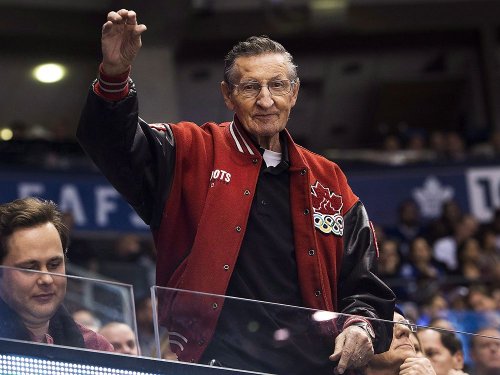 'OUR TEAM CAPTAIN': Walter Gretzky, father of the Great One, dies at 82