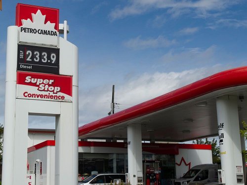 ‘Give people a break’: Poilievre asks Freeland for a tax cut at the pumps this summer