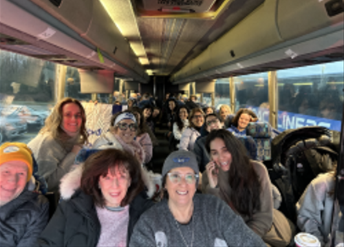 WARMINGTON: 500 Jews on their way to Ottawa were thrown under the bus