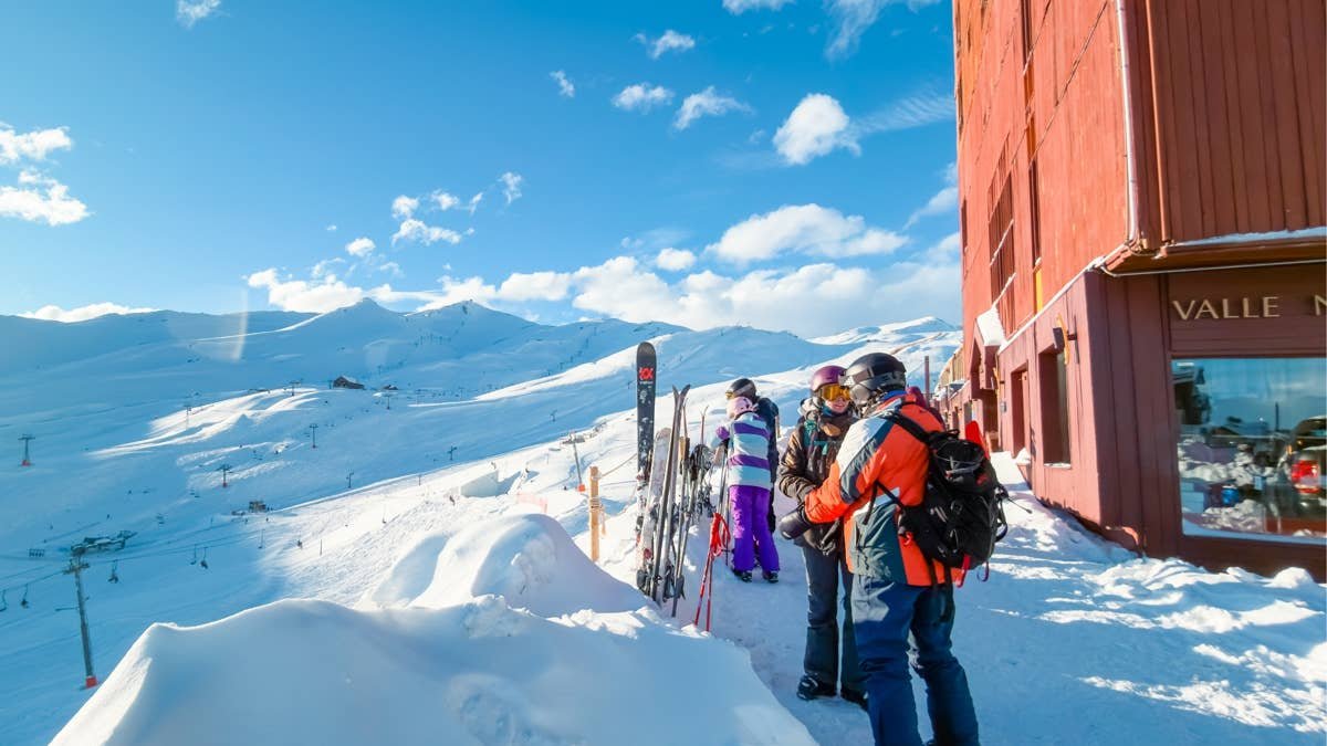 Chile’s Valle Nevado Extends Ski Season Following 17 Feet of Snow