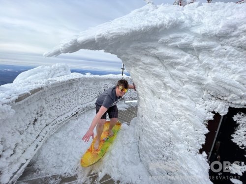 'Ice Wave' Forms Atop Northeast's Tallest Peak