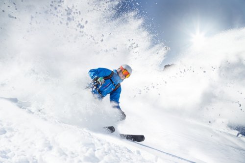 Video Explains Common Mistake People Make When Skiing Powder