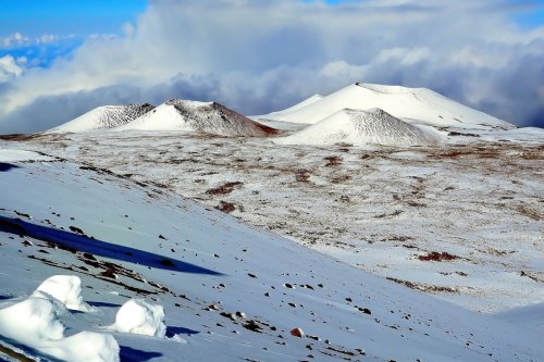 Hawaii Snowboarding Looks Like A Blast (Watch)