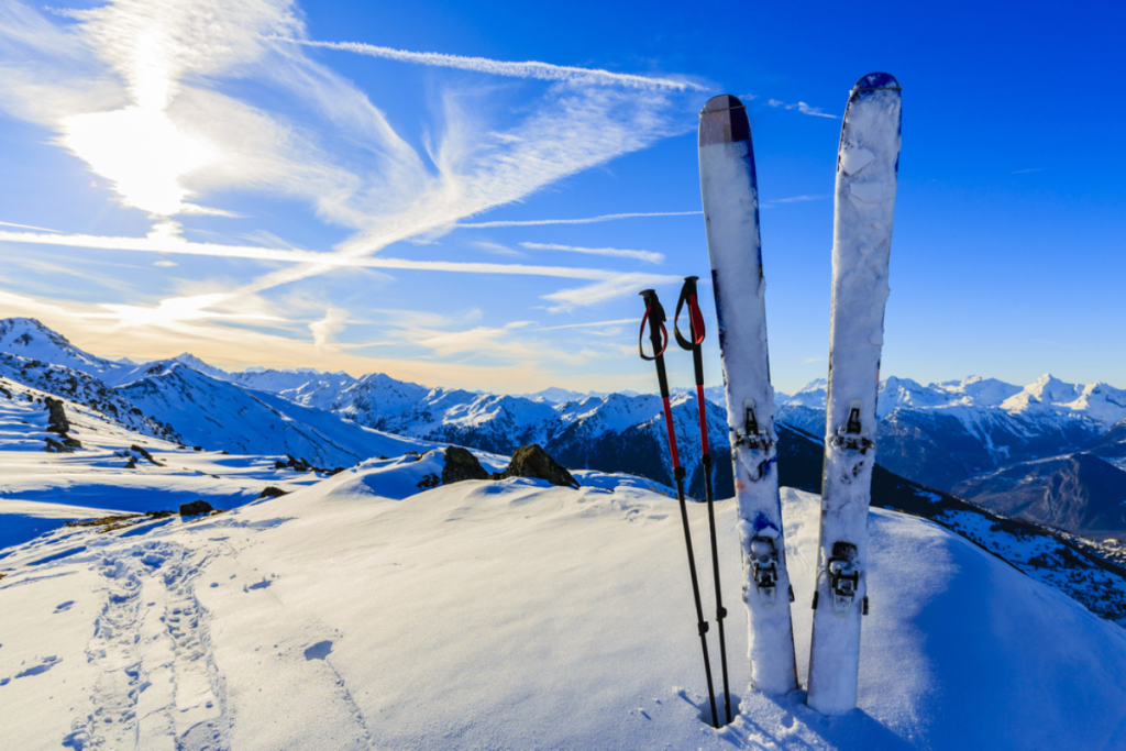 Magazine - ROCKET SKIS