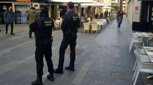 Operación puente de San José en Alicante: 67 denuncias, dos botellones y 10 fiestas en viviendas