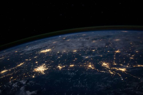 Pourquoi l’humanité est condamnée à rester sur Terre ?