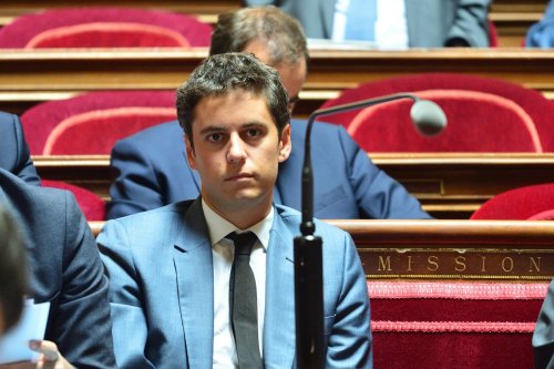 Interdiction aux moins de 15 ans, limitation jusqu’à 18 ans, blocage dès 22h : le programme coup de poing de Gabriel Attal pour protéger les jeunes des réseaux sociaux
