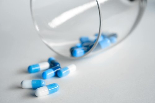 Vous pensez protéger votre enfant avec des antibiotiques ? La réalité pourrait être tout autre