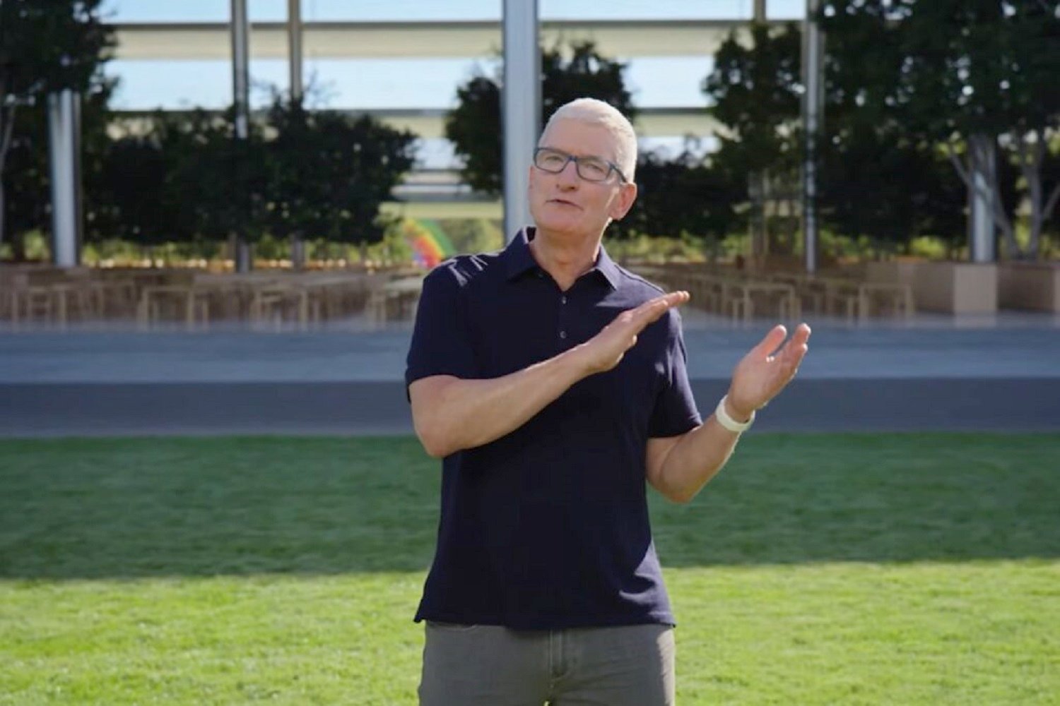 Apple Intelligence : Tim Cook lorgne-t-il sur le chinois DeepSeek ?