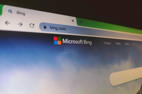 Microsoft fait sa révolution avec ChatGPT : "la course commence aujourd'hui"