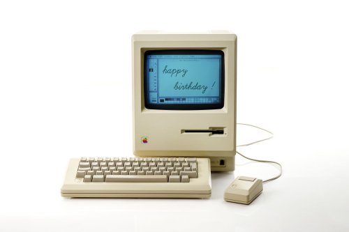 Il achète 7000 ordinateurs Apple pour les revendre plus tard, Apple les réclame, sa réaction est magique !