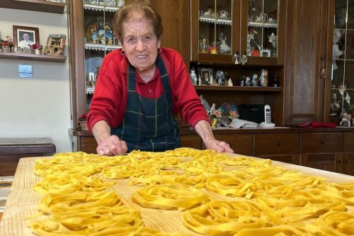 “Viva la nonna !” : qui sont ces mamies italiennes reines de la cuisine sur les réseaux sociaux ?