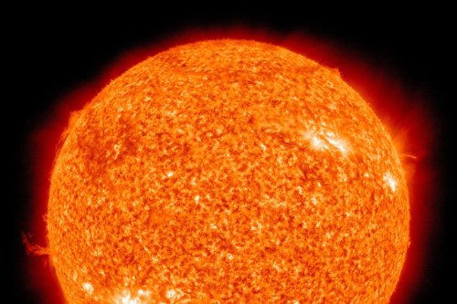 Une énorme éruption solaire fonce vers la Terre, quels sont les risques ?