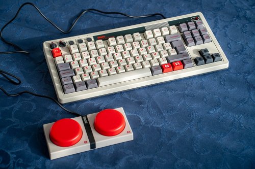 Test 8BitDo : le clavier mécanique préféré des fans de Nintendo