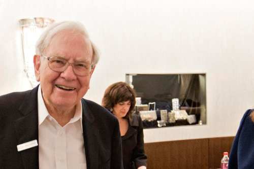 Bourse : faut-il suivre la même stratégie que Warren Buffett ?