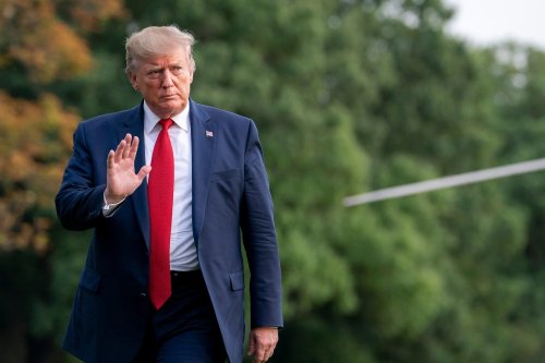 Aveu de faiblesse ? Trump recule sur les droits de douane visant l’industrie automobile