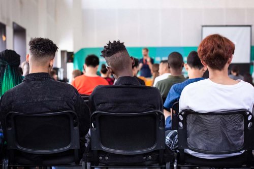 Écoles, collèges, lycées : Google supprime tous les avis, la vraie raison derrière cette décision choc