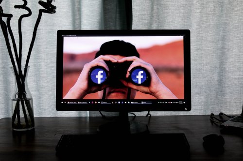 Sur Facebook, les fake news se déploient là où on ne les attend pas