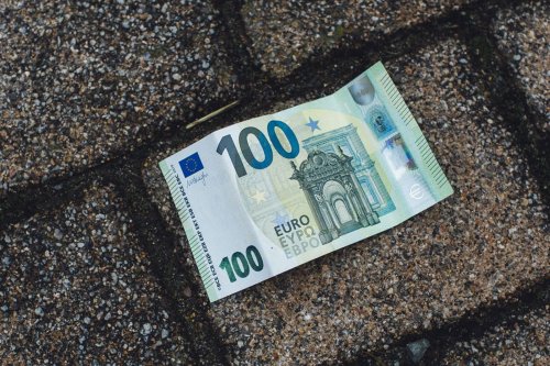 Banque en ligne. Pourquoi ce bonus offert est-il très anormal ?