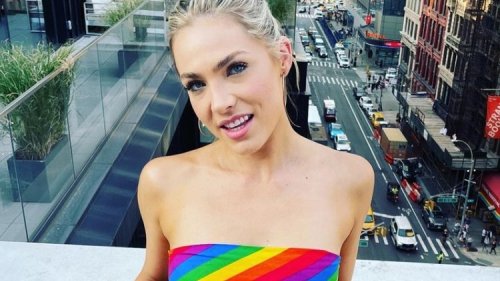 Former 'Bachelor' Contestant Elizabeth Corrigan Comes Out as Bisexual