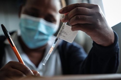 35 to 49 age group sets COVID-19 vaccination registration record