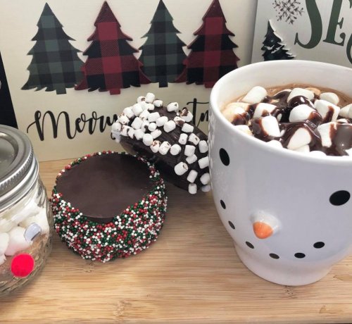 Learn How to Make Hot Chocolate Bombs
