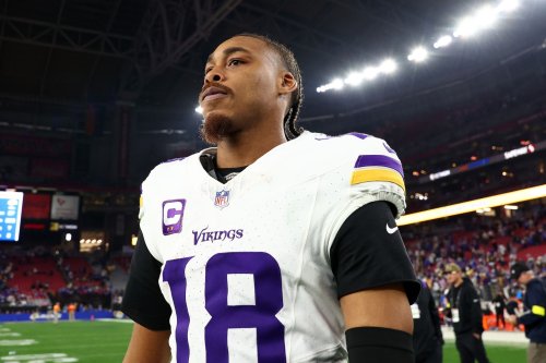 Terrified Vikings Fans Call Out Justin Jefferson For Violating His $140,000,000 Contract In Reckless Viral Video