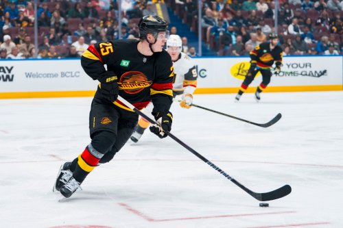 Canucks HC Rick Tocchet Gets 100% Honest About ‘Uncomfortable’ Rift Between Elias Pettersson and J.T. Miller