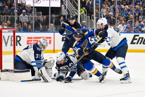 ‘WHAT HAPPENED?!?’ – Jets Fans Confused After Stunning 7-2 Loss To Blues