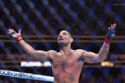 UFC Fans Simply Can’t Believe Sean Strickland’s Current Walk-Around Weight – ‘He’s Going Down the Tyson Fury Route’