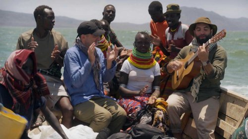 Rendez-vous en terre inconnue (France 2) - Frédéric Lopez : "Kendji a très vite été adopté par les Turkana"
