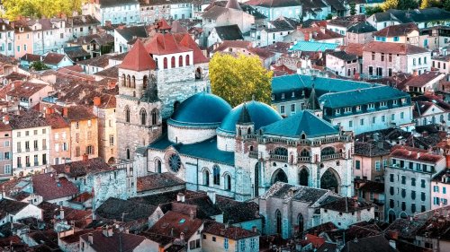 Tourisme : Nos bon plans pour visiter Cahors, un bijou insoupçonné !