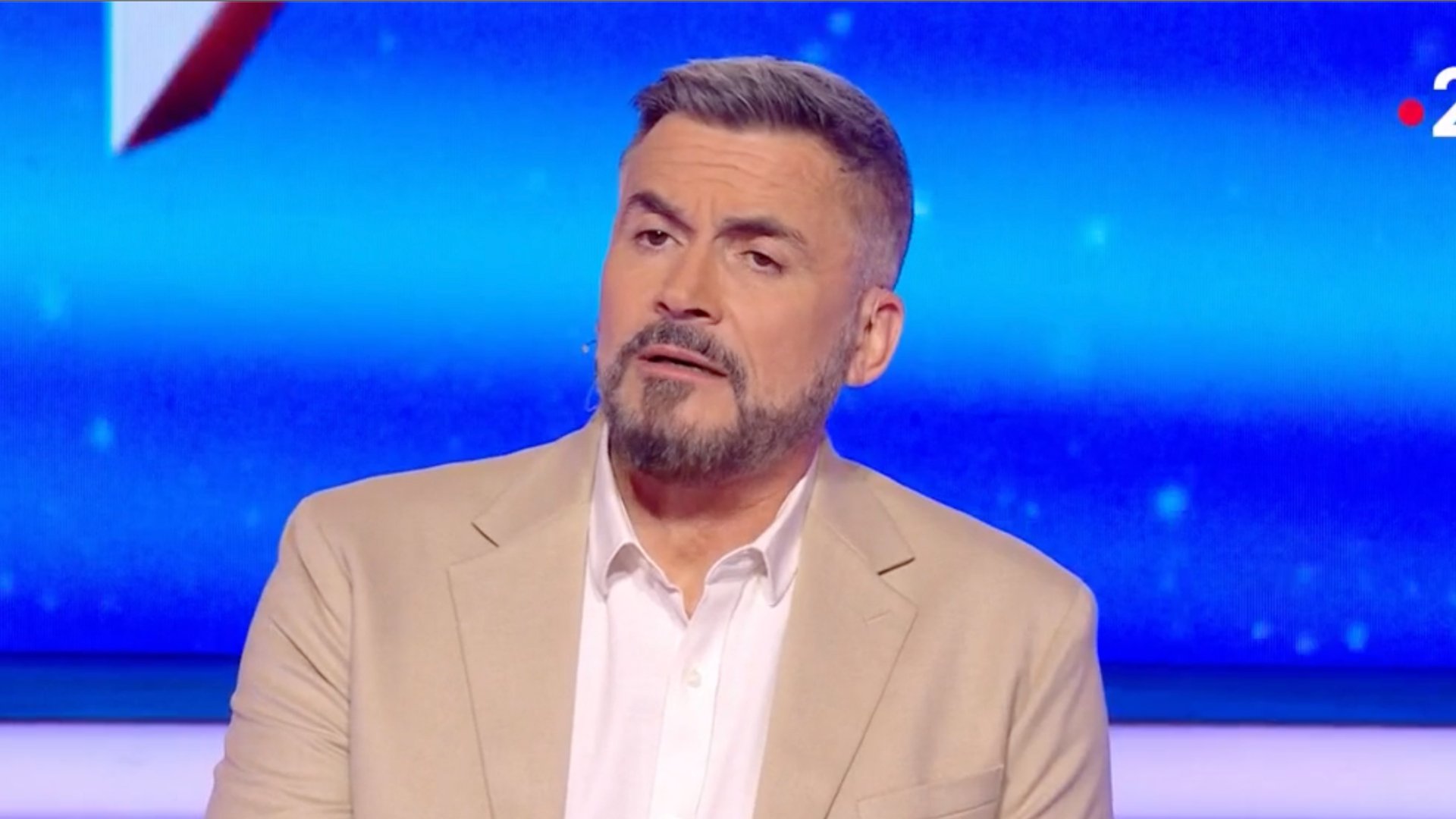 “Il ne se sentait pas aimé par la direction” : les raisons du départ d’Olivier Minne de France 2 dévoilées