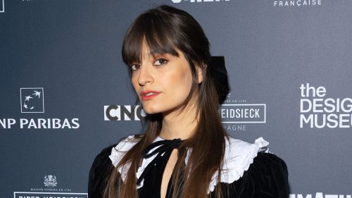 Clara Luciani s’exprime sur l’usage de sa chanson 'La Grenade' comme cri de ralliement pour les femmes atteintes du cancer du sein