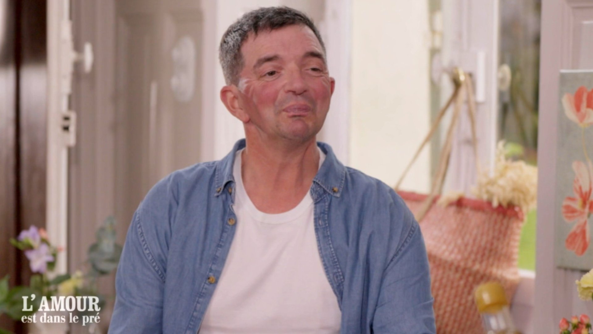 L’amour est dans le pré : Où en sont les courriers d’Antoine suite à l’appel de Karine Le Marchand ? Réponse !