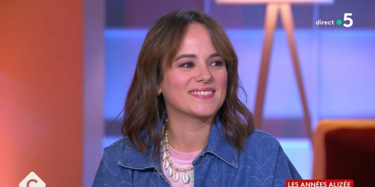 "Elle faisait Les Enfoirés avec moi" : Alizée fait de rares confidences sur les éducations radicalement différentes de ses deux filles, Annily et Maggy