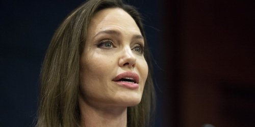 "Je n'ai pas l'impression d'avoir été moi-même" : Angelina Jolie se confie sur sa santé mentale et fait de tendres confidences sur ses enfants