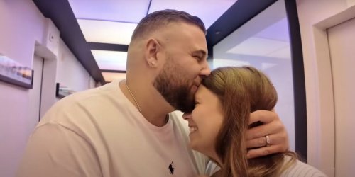 “Je stresse pour Daniela” : Nico Capone dévoile les images bouleversantes de l’accouchement par césarienne de sa femme