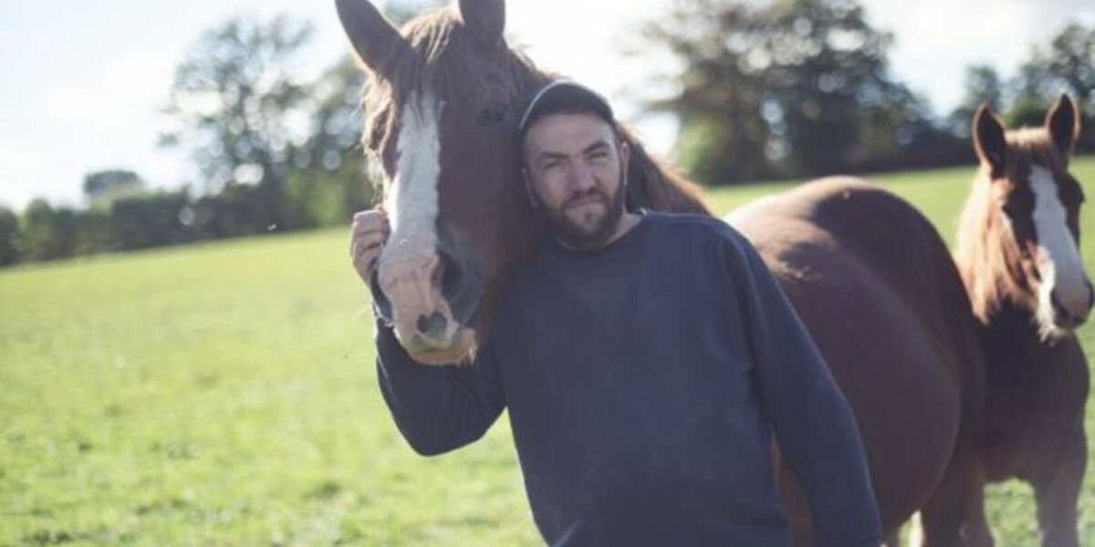 « Je l’ai accompagnée jusqu’au dernier souffle » : Ému, Anthony (L’amour est dans le pré 2025) évoque la mort de sa mère dans son portrait déjà disponible