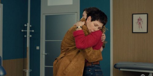 Plus belle la vie : "Ça va être difficile pour Léa de dire la vérité à sa mère..." Marie Hennerez se confie sur la réaction de Babeth au cancer de sa fille