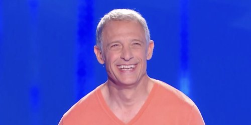 Joël pris d'un fou rire dans Tout le monde veut prendre sa place après une question sur le boudin, Cyril Féraud menace d’appeler sa "copine" (VIDEO)