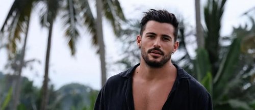 "Les travaux ont déjà bien avancé" : Anthony Matéo dévoile combien il a investi pour construire sa maison de rêve à Bali (VIDEO)