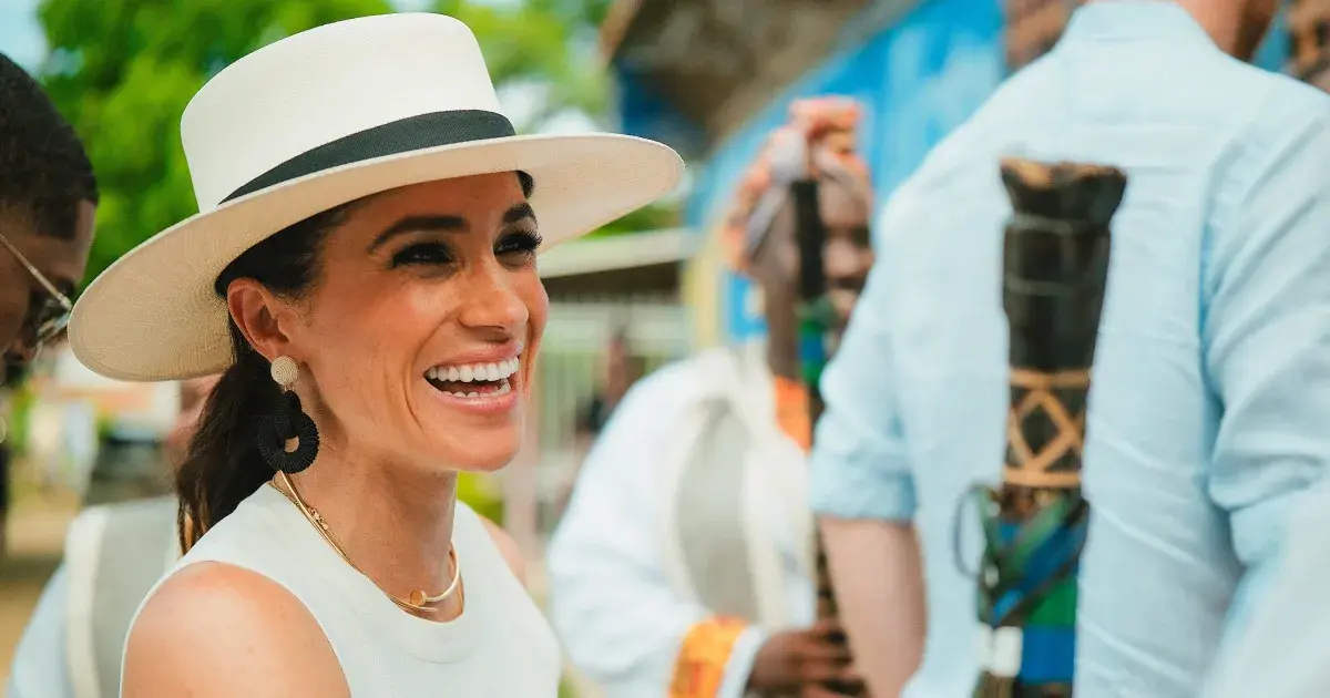 Wie süß! Herzogin Meghan zeigt Geschenk der Queen (†)