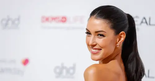 Rebecca Mir zeigt Kehrseite und Sixpack im hautengen Sport-Look