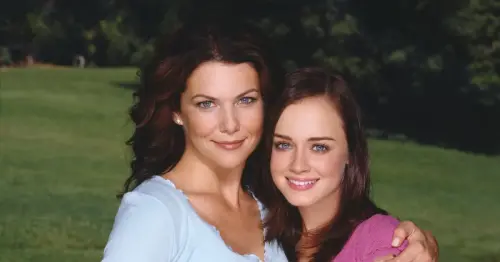 „Gilmore Girls“: Er weiß, wer der Vater von „Rorys“ Baby ist