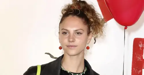 GNTM-Simone postet verstörendes Bild: Show machte sie „krank“