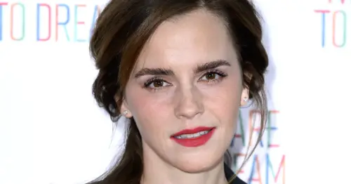 Komplett oben ohne: An ihrem Geburtstag zieht Emma Watson blank