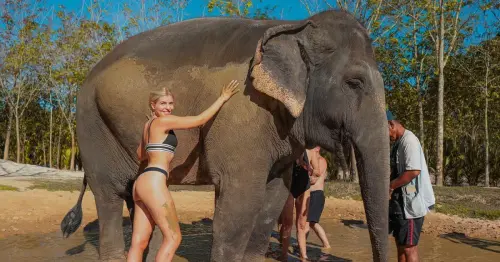 Antonia Hemmer im Bikini – Vorsicht, es wird dreckig!