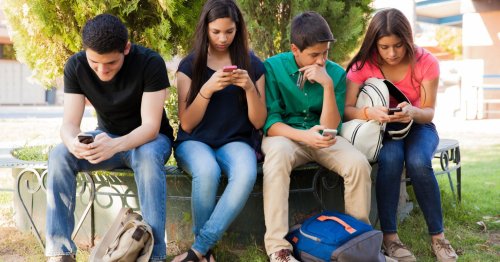 3 Skills Teens Can Develop to Have a Healthy Relationship With Technology